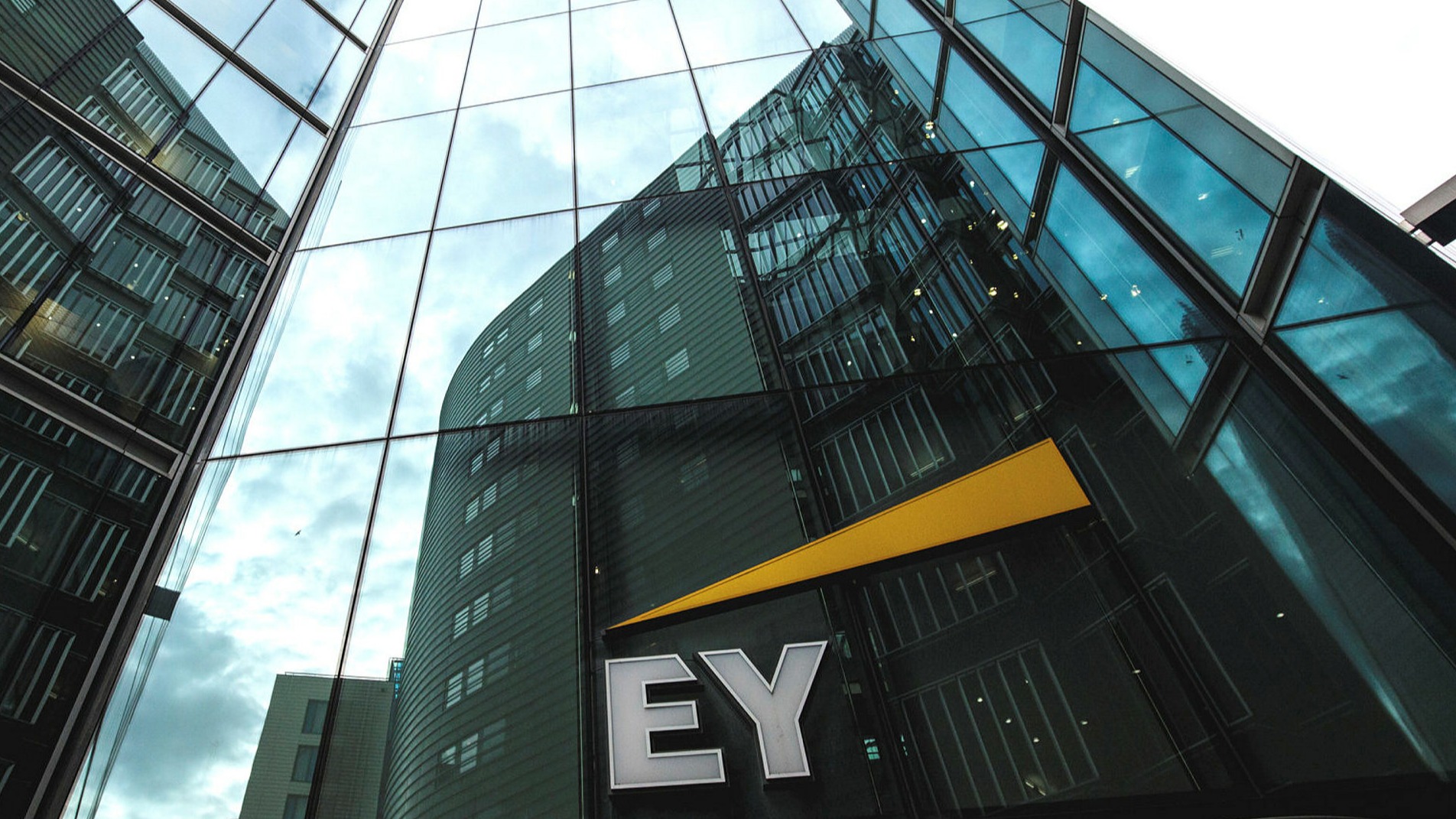 EY: Digital technology creates new standards and opportunities for the internal audit sector